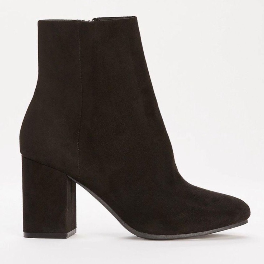 Ankle booties